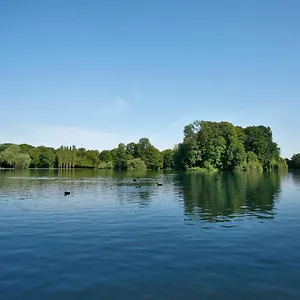 Hotel Biederstein Am Englischen Garten